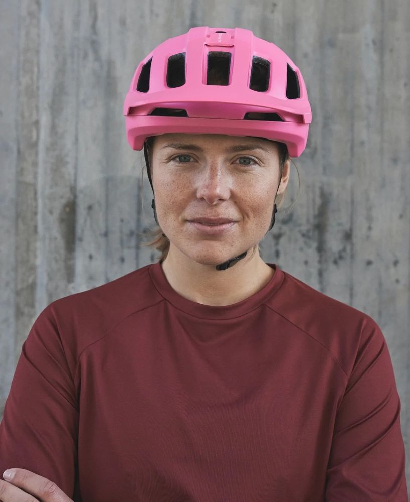 POC Axion Fahrradhelm / actinium pink matt