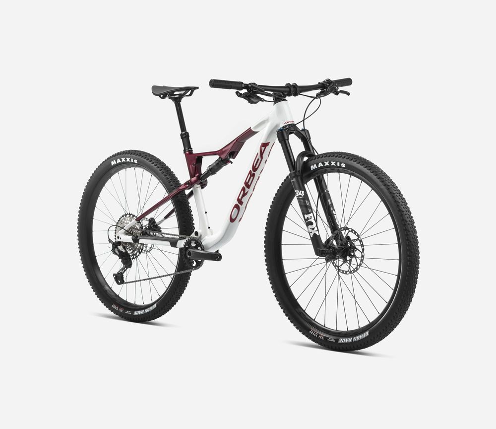 Orbea Oiz H30 2024, White Chic-Shadow Coral (Gloss), Seitenansicht vorne