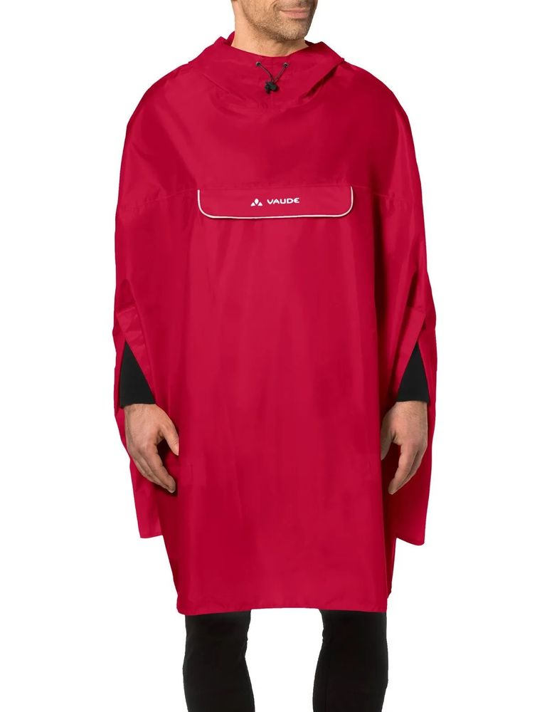 VAUDE Valdipino Poncho Radregenponcho, indian red, Vorderansicht angezogen