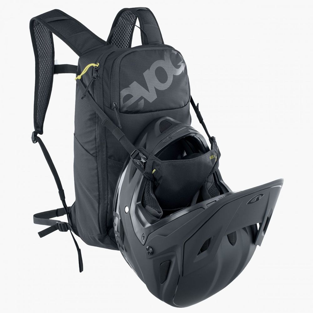 evoc RIDE 8 + HYDRATION BLADDER 2 - Black