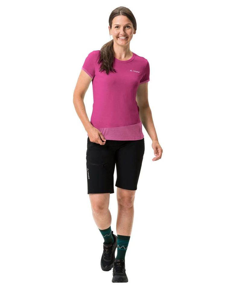 Vaude Women's Sveit Shirt in lychee, angezogen anzkörper vorne