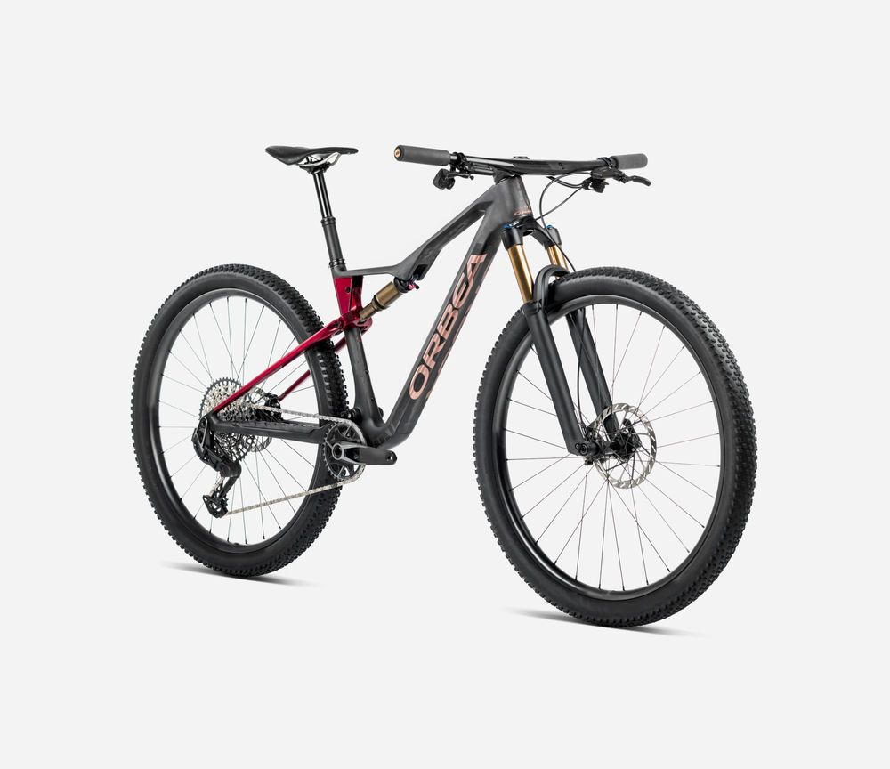 Orbea Oiz M-Team AXS 2025 - Diamond Carbon View (Matt) - Cherry Red (Gloss)