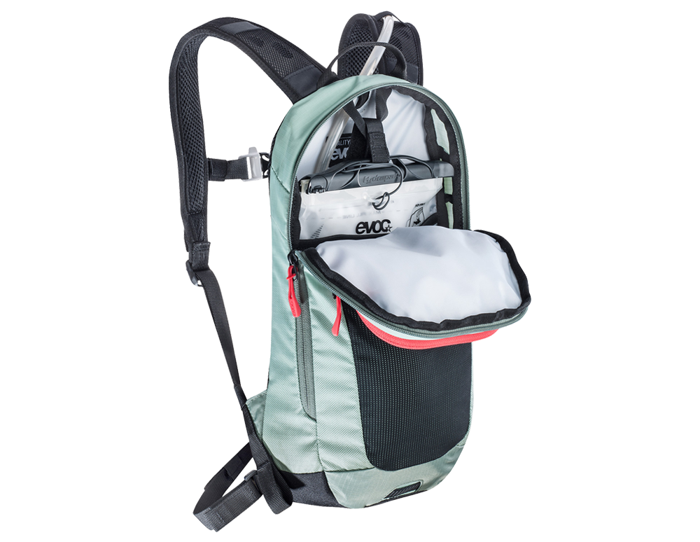 evoc Joyride 4L Rucksack geöffnet