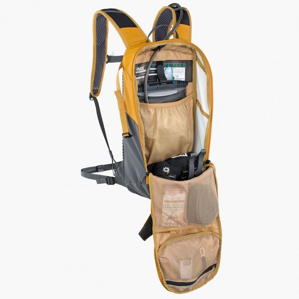 evoc RIDE 8 + HYDRATION BLADDER 2 - Loam/Carbon Grey