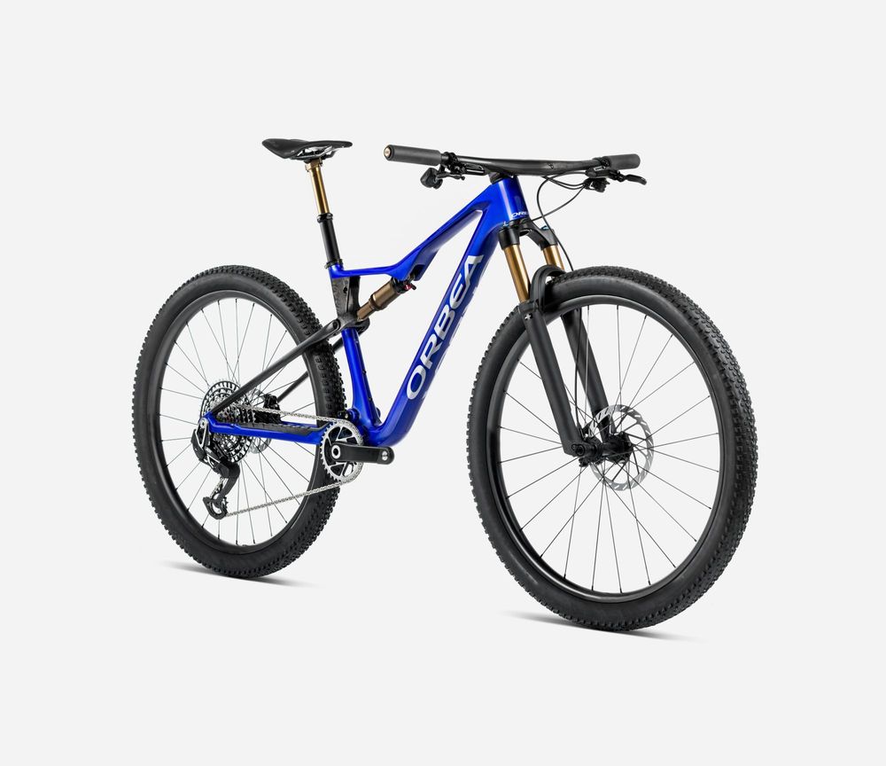 Orbea Oiz M-LTD 2025, Cobalt Blue (Gloss) - Carbon Raw (Matt), Seitenansicht vorne