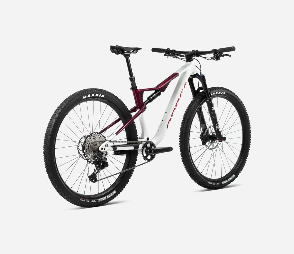 Orbea Oiz H30 2024, White Chic-Shadow Coral (Gloss), Seitenansicht hinten