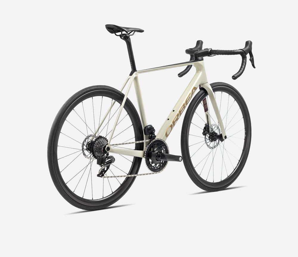 Orbea Orca M20iTeam 2024,  Ivory White-Burgundy (Gloss)-Vulcano (Matt), Seitenansicht hinten