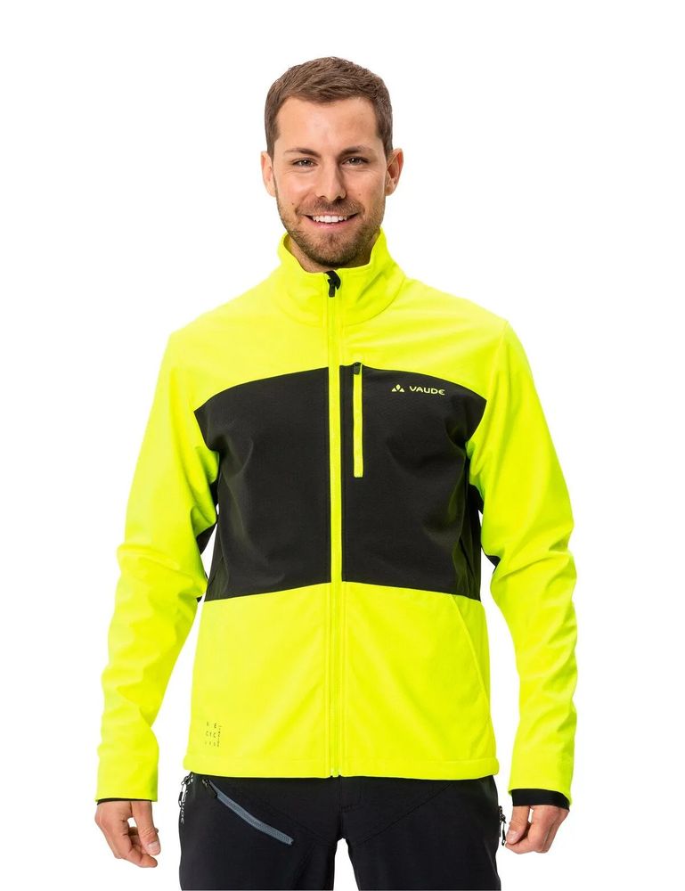 Vaude Men's Qimsa Softshell Jacket II in neon yellow, angezogen vorne