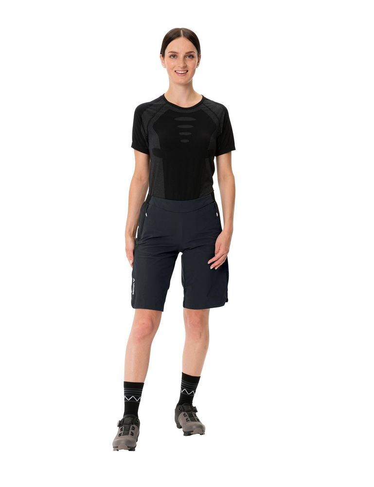 Vaude Women's Kuro Shorts angezogen