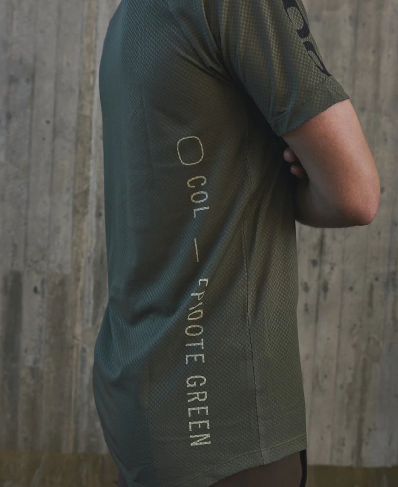 POC, MTB Pure Tee - Epidote Green, Seitenansicht