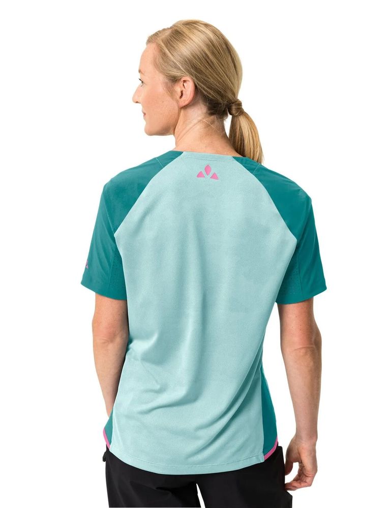 Vaude Women's Moab Pro Shirt in glacier, Rückansicht angezogen