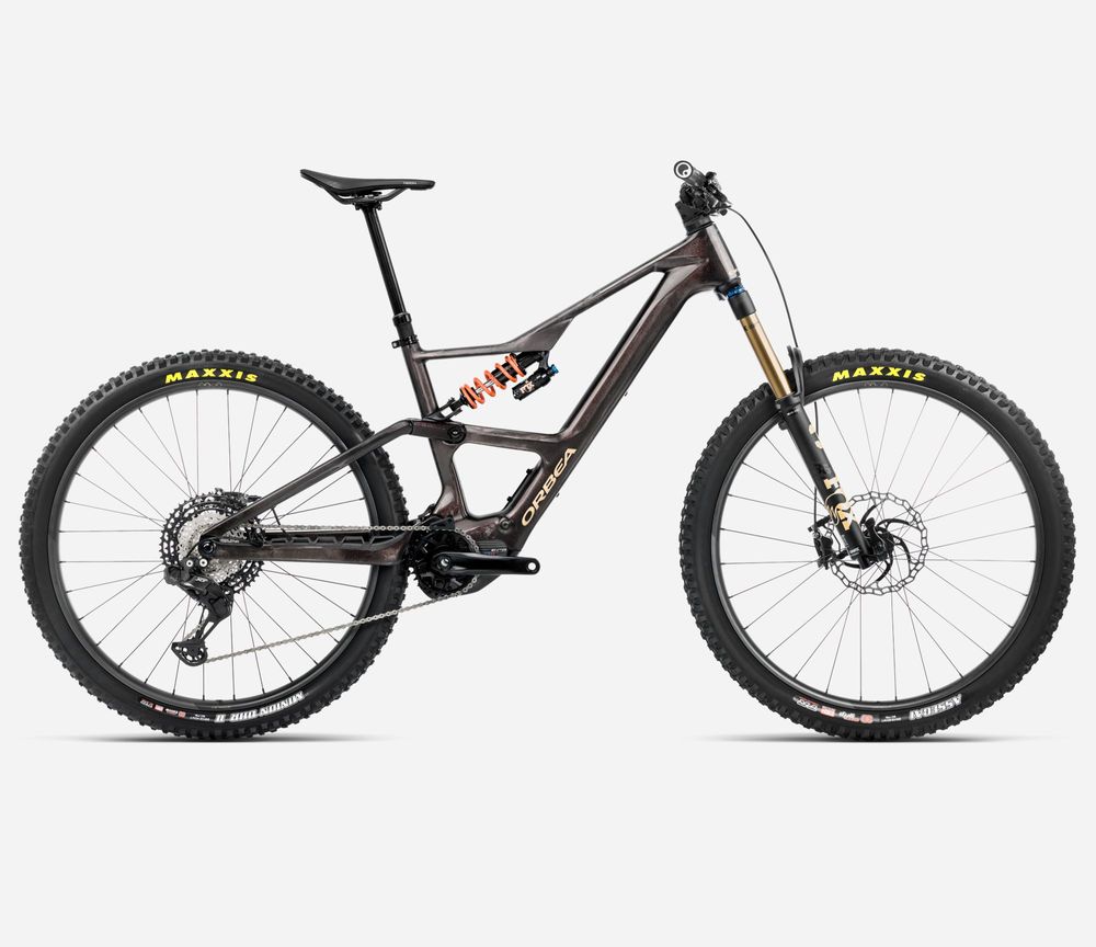 Orbea Rise LT M-Team 630W 2025, Cosmic Carbon View - Golden Sand (Gloss), Seitenansicht