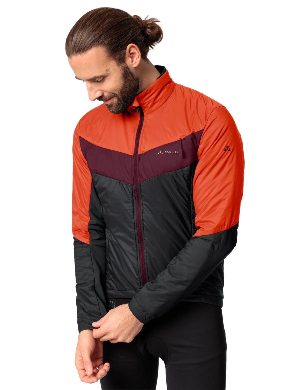  Vaude Men's Kuro Insulation Jacket, glowing red, Vorderansicht angezogen